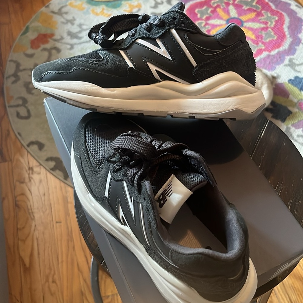 Barely Used In Great Condition Woman’s Size 7 Nb5… - image 3